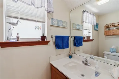 $185,000 | 131 Lakewood Drive, Unit B, Luling, LA 70070