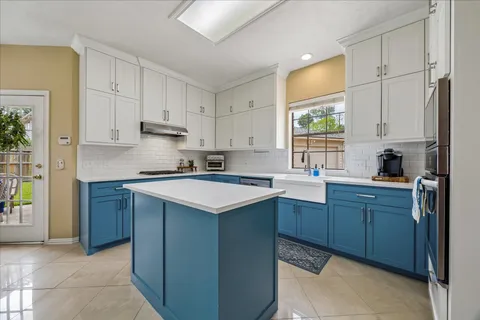 $415,000 | 806 Amber Bough Court, Houston, TX 77062