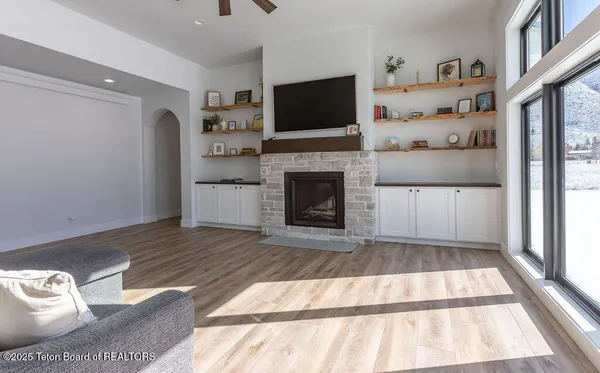 $734,900 | 162 Honeybee Lane, Afton, WY 83110