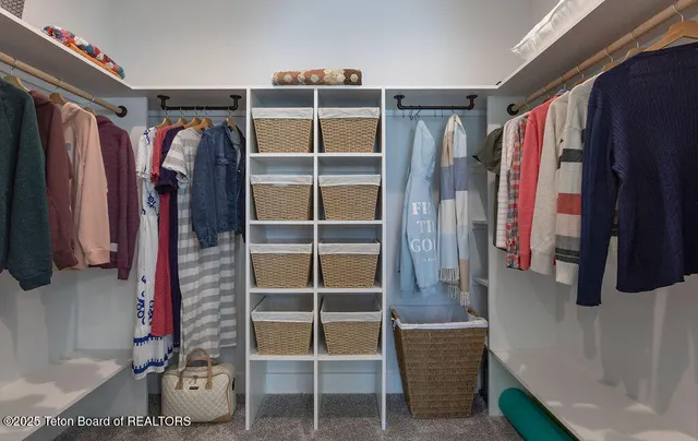 $749,900 | 162 Honeybee Lane, Afton, WY 83110