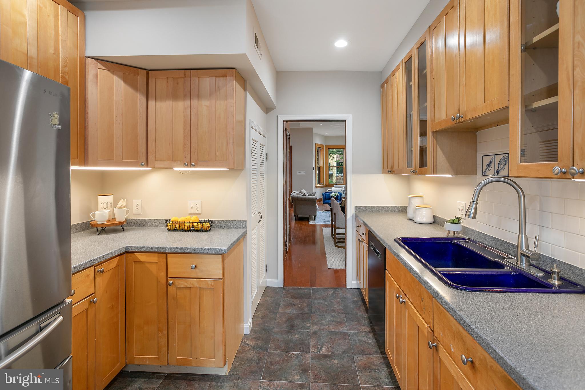 304 C Street Northeast Washington, DC 20002 - Photo 8 of 49