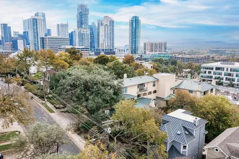 a picture of city view