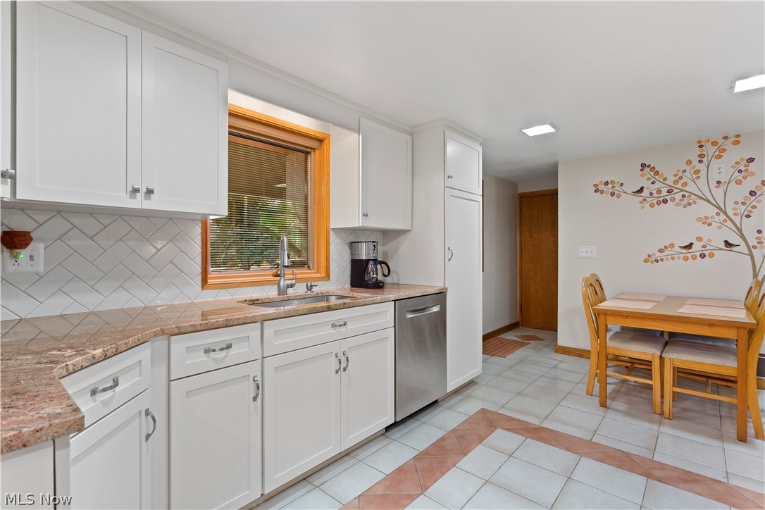 6041 Middle Ridge Road Lorain, OH 44053 - Photo 5 of 35 Gallery Image 5