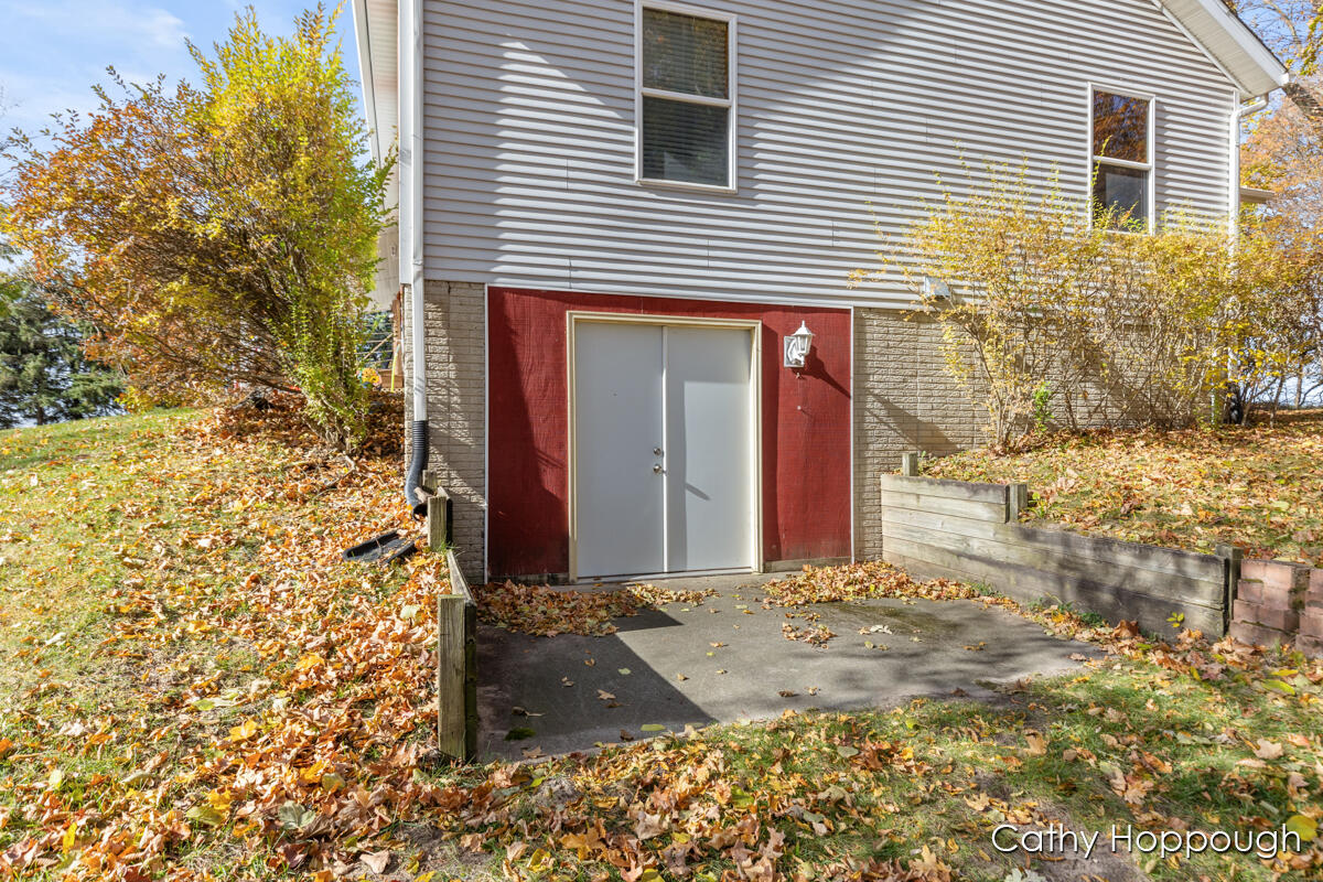 3494 Bradford Road Ionia, MI 48846 - Photo 30 of 48