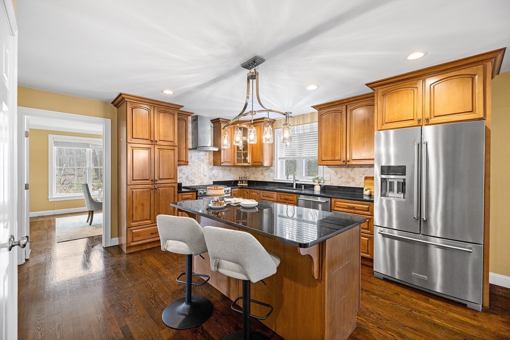 93 Fisher Road Holden, MA 01520 - Photo 10 of 38 Gallery Image 10