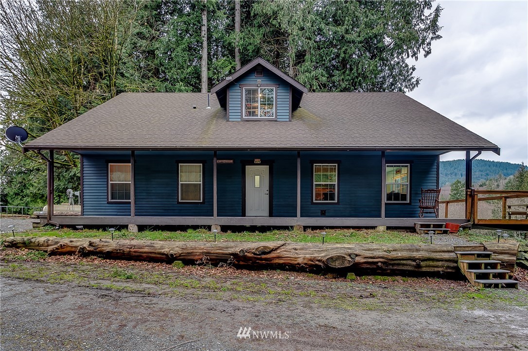 17841 Old Lake Samish Road Bellingham, WA 98229 - Photo 1 of 40 Gallery Image 1