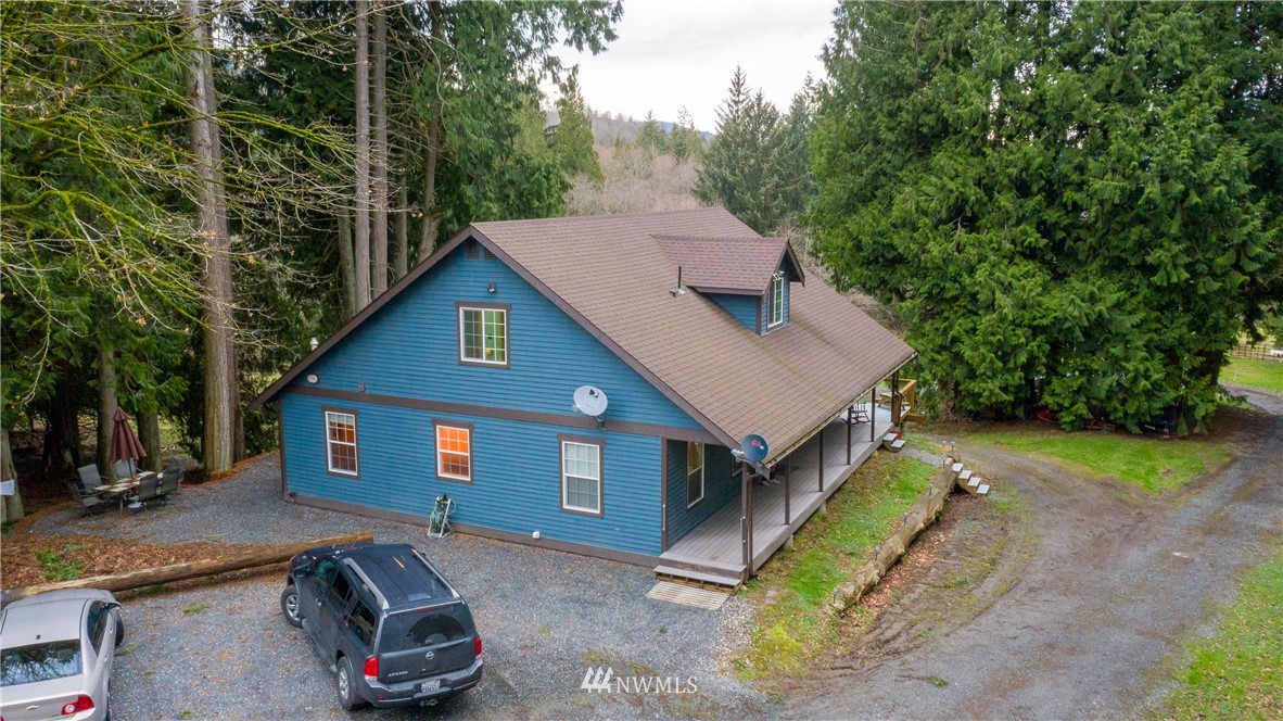 17841 Old Lake Samish Road Bellingham, WA 98229 - Photo 2 of 40 Gallery Image 2