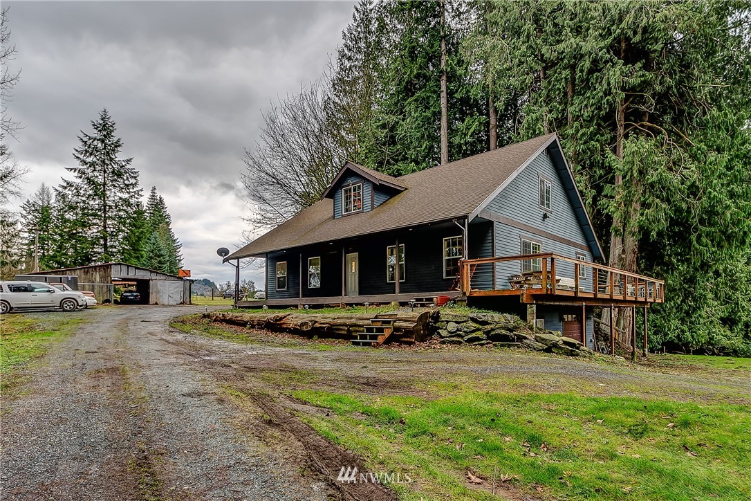 17841 Old Lake Samish Road Bellingham, WA 98229 - Photo 4 of 40 Gallery Image 4