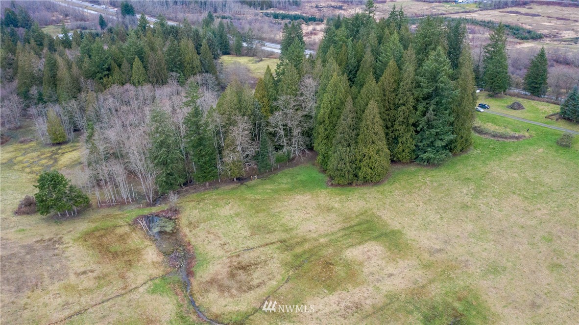 17841 Old Lake Samish Road Bellingham, WA 98229 - Photo 5 of 40 Gallery Image 5