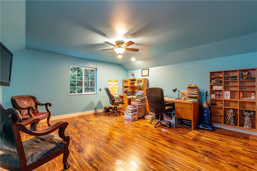 17841 Old Lake Samish Road Bellingham, WA 98229 - Photo 6 of 40 Gallery Image 6