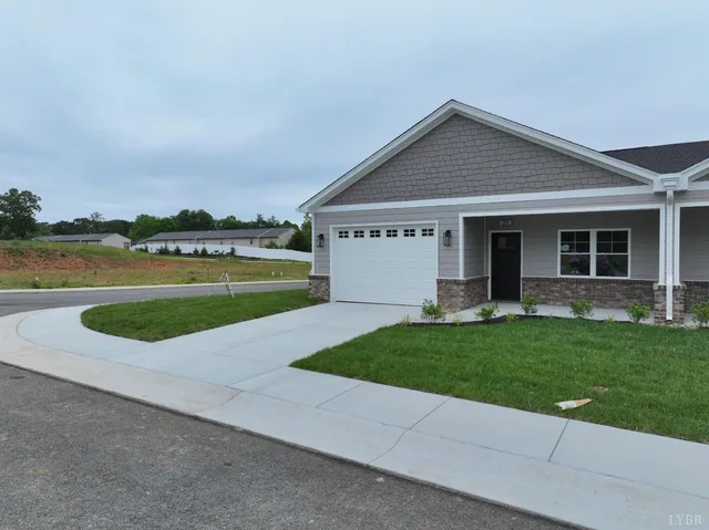 $369,900 | 23 TIPHNE Lane, Lynchburg, VA 24502