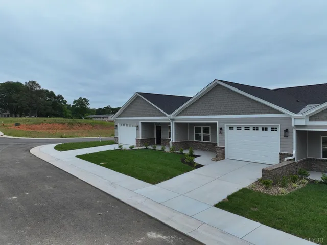 $369,900 | 23 TIPHNE Lane, Lynchburg, VA 24502