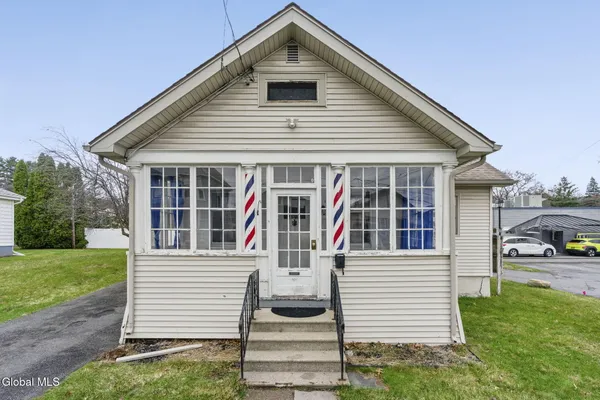 $259,900 | 105 Arcadia Avenue, Guilderland, NY 12203