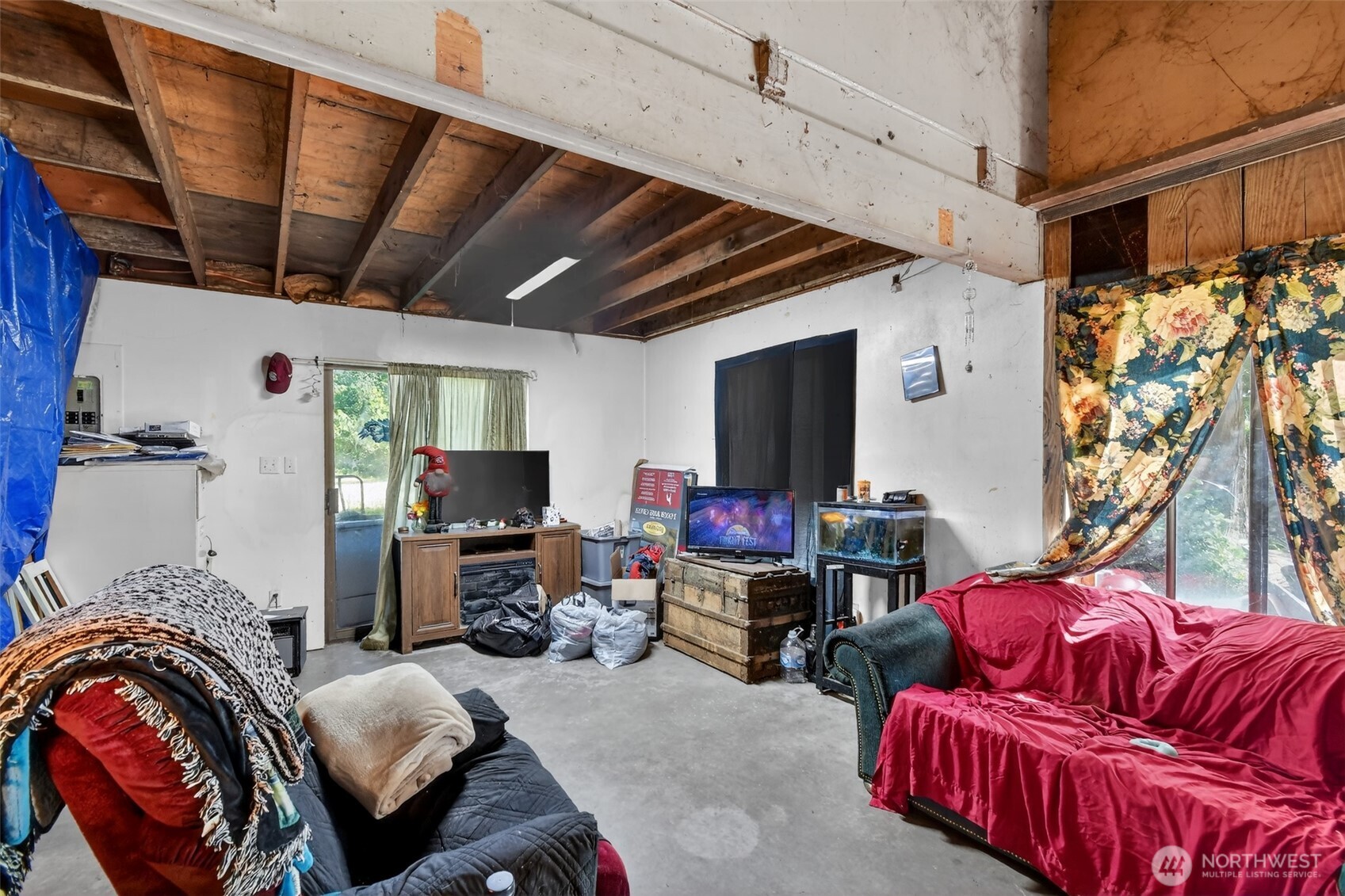 548 Lemmon Road Port Angeles, WA 98362 - Photo 8 of 18