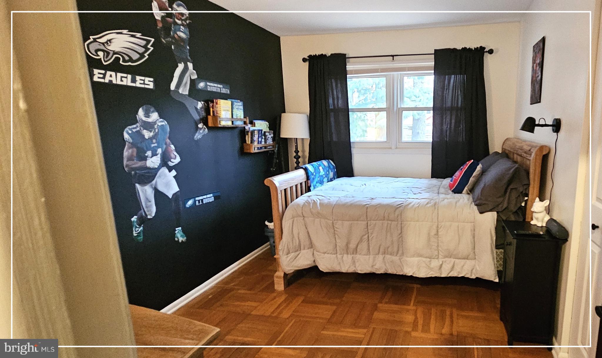 1109 Grinnell Road Wilmington, DE 19803 - Photo 19 of 29 a bedroom with double bed and a window