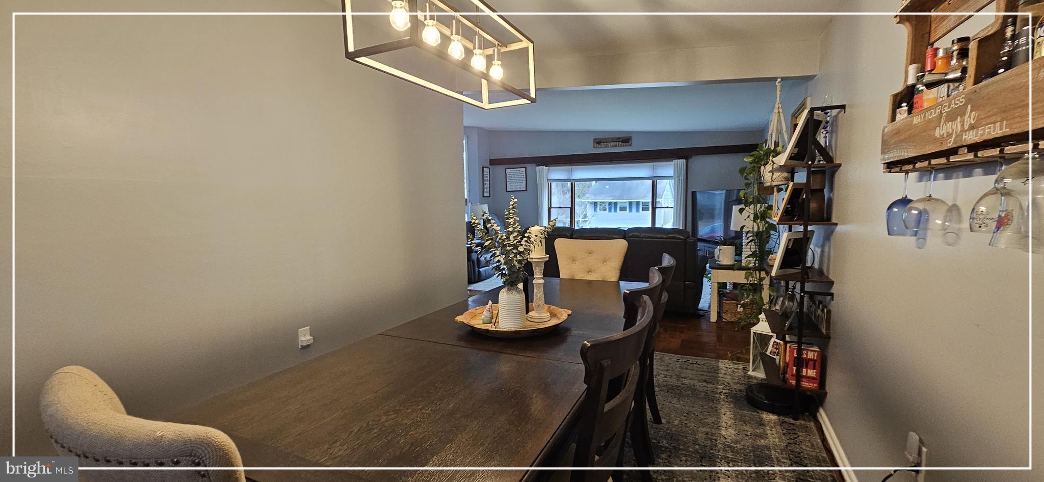 1109 Grinnell Road Wilmington, DE 19803 - Photo 9 of 29 a room with furniture