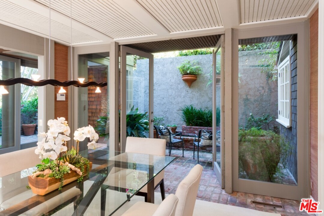 650 Haldeman Road Santa Monica, CA 90402 - Photo 14 of 54