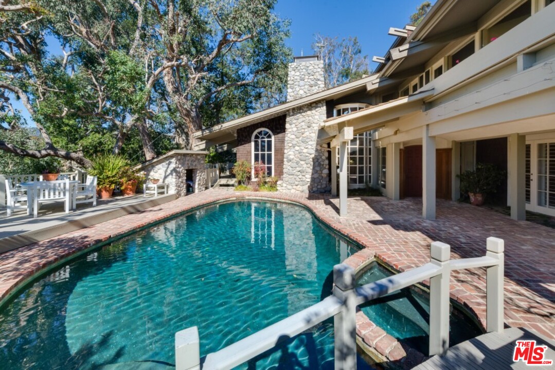 650 Haldeman Road Santa Monica, CA 90402 - Photo 46 of 54