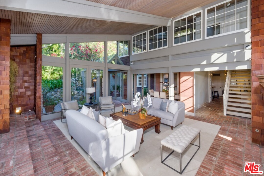 650 Haldeman Road Santa Monica, CA 90402 - Photo 10 of 54