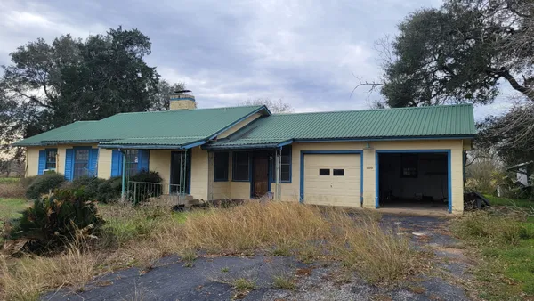 $124,500 | 1105 Clipson Road, Eagle Lake, TX 77434