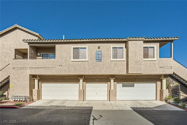 $1,740 | 2152 Quartz Cliff Street, Unit 204, Las Vegas, NV 89117