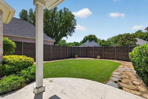 $815,000 | 18719 Thorntree Lane, Dallas, TX 75252