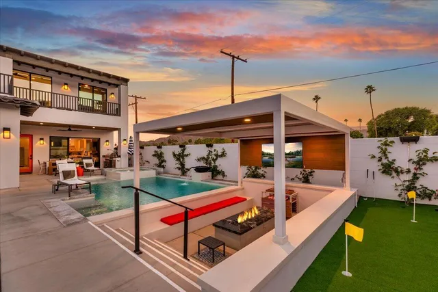 a outdoor space with view of the back