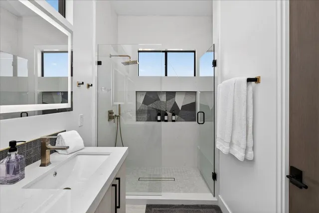 $15,000 | 51116 Avenida Mendoza, La Quinta, CA 92253