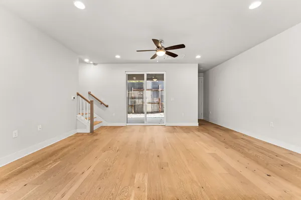 $3,300 | 232 Lessin Lane, Unit B, Austin, TX 78704