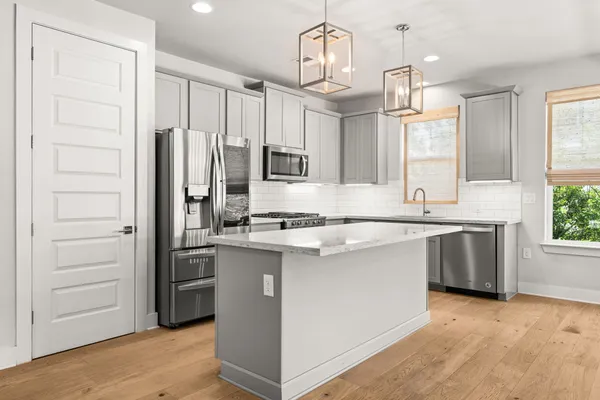 $3,300 | 232 Lessin Lane, Unit B, Austin, TX 78704