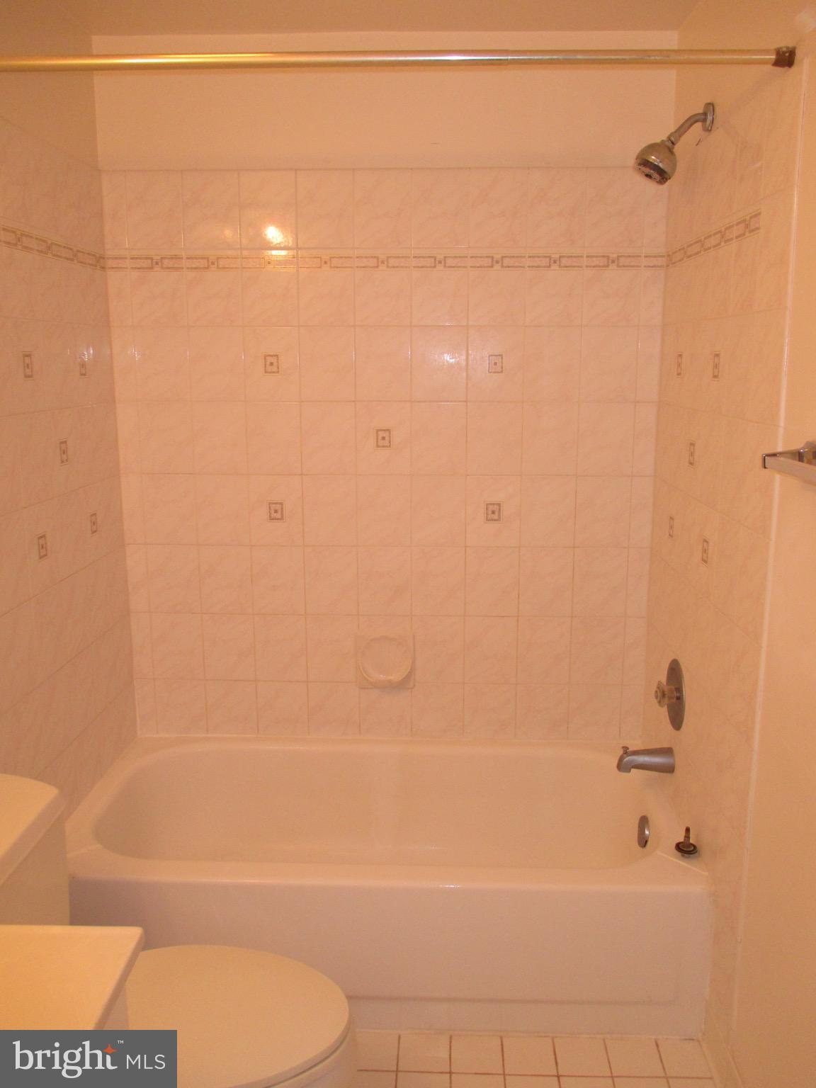 19601 Sparr Spring Road Gaithersburg, MD 20886 - Photo 12 of 23