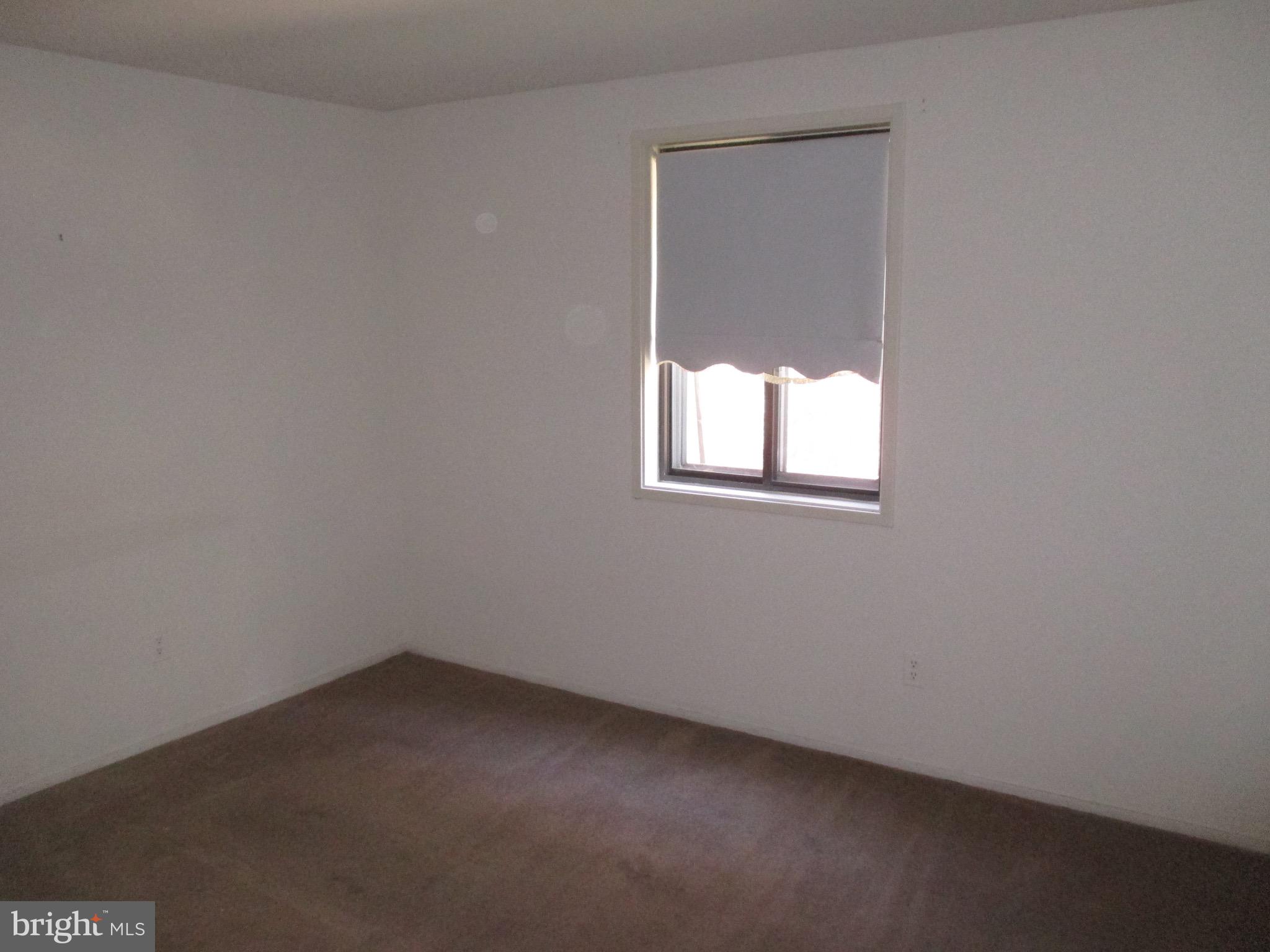 19601 Sparr Spring Road Gaithersburg, MD 20886 - Photo 10 of 23