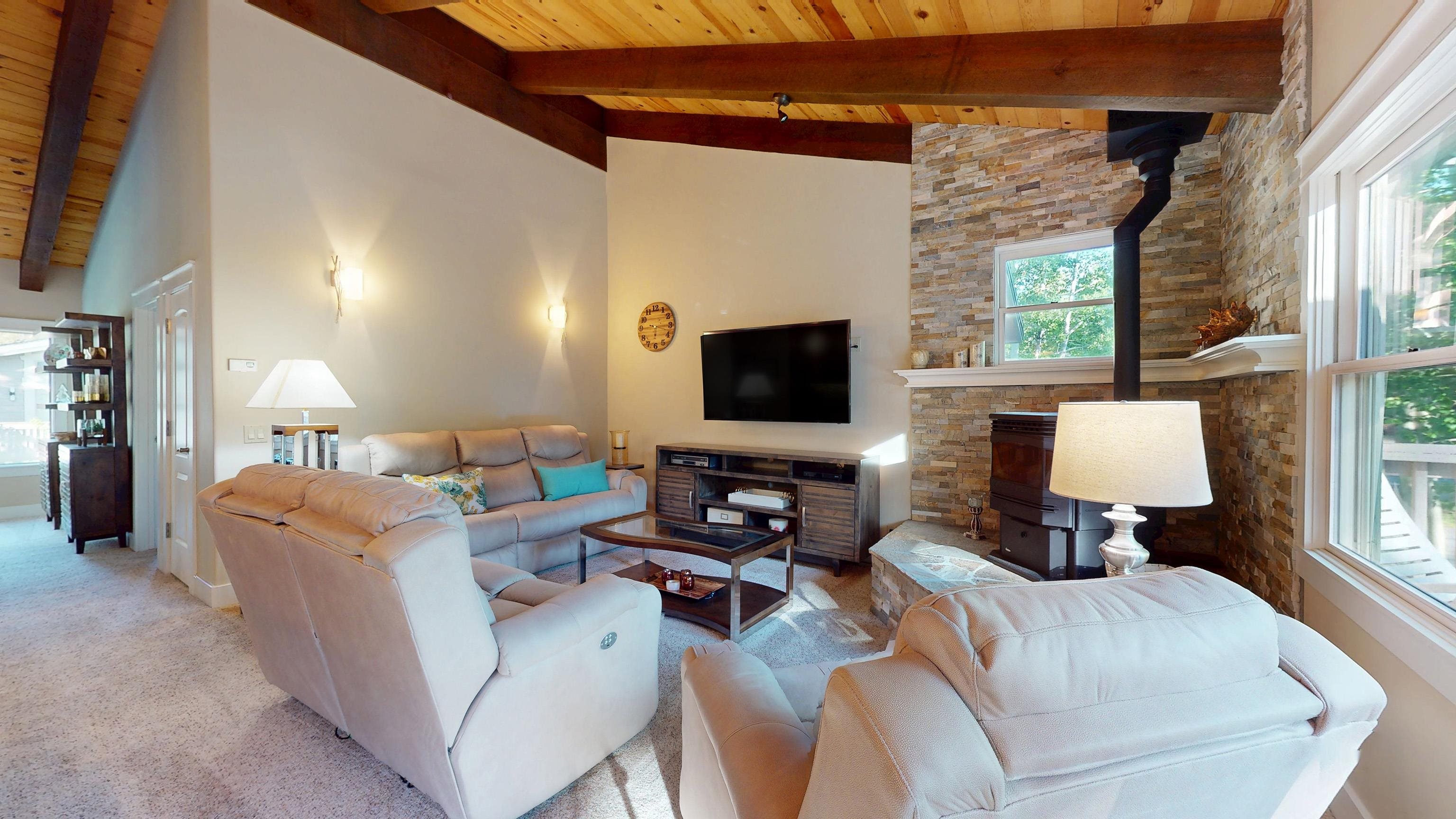 3170 Chateau Road, Unit 58 Mammoth Lakes, CA 93546 - Photo 11 of 40