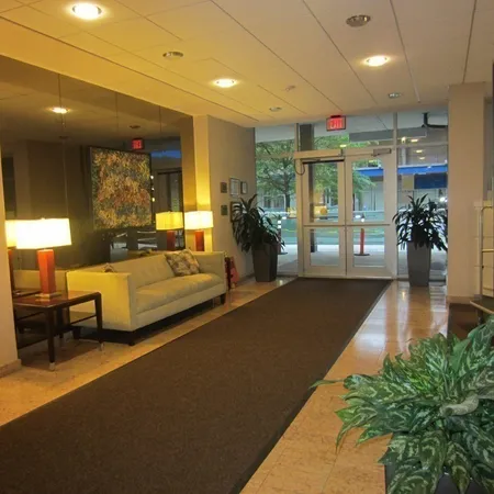 $3,200 | 33 Pond Avenue, Unit 213, Brookline, MA 02445