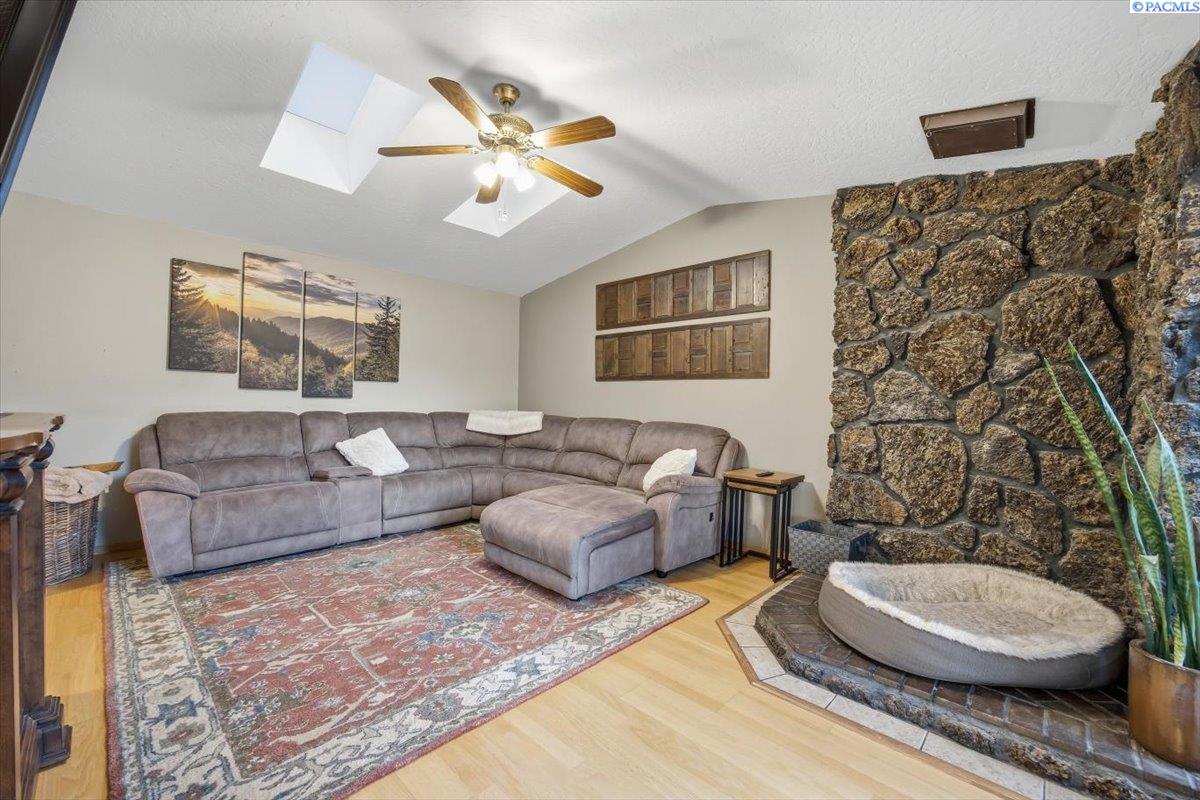 34610 Kendall Road Benton City, WA 99320 - Photo 23 of 49 Gallery Image 23