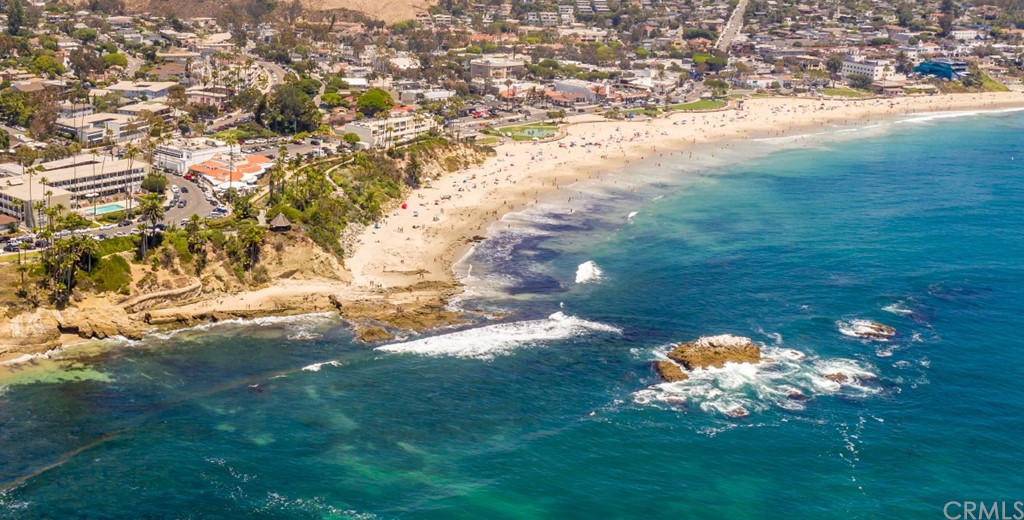 319 Cypress Drive, Unit B Laguna Beach, CA 92651 - Photo 39 of 39 a view of yard with green space