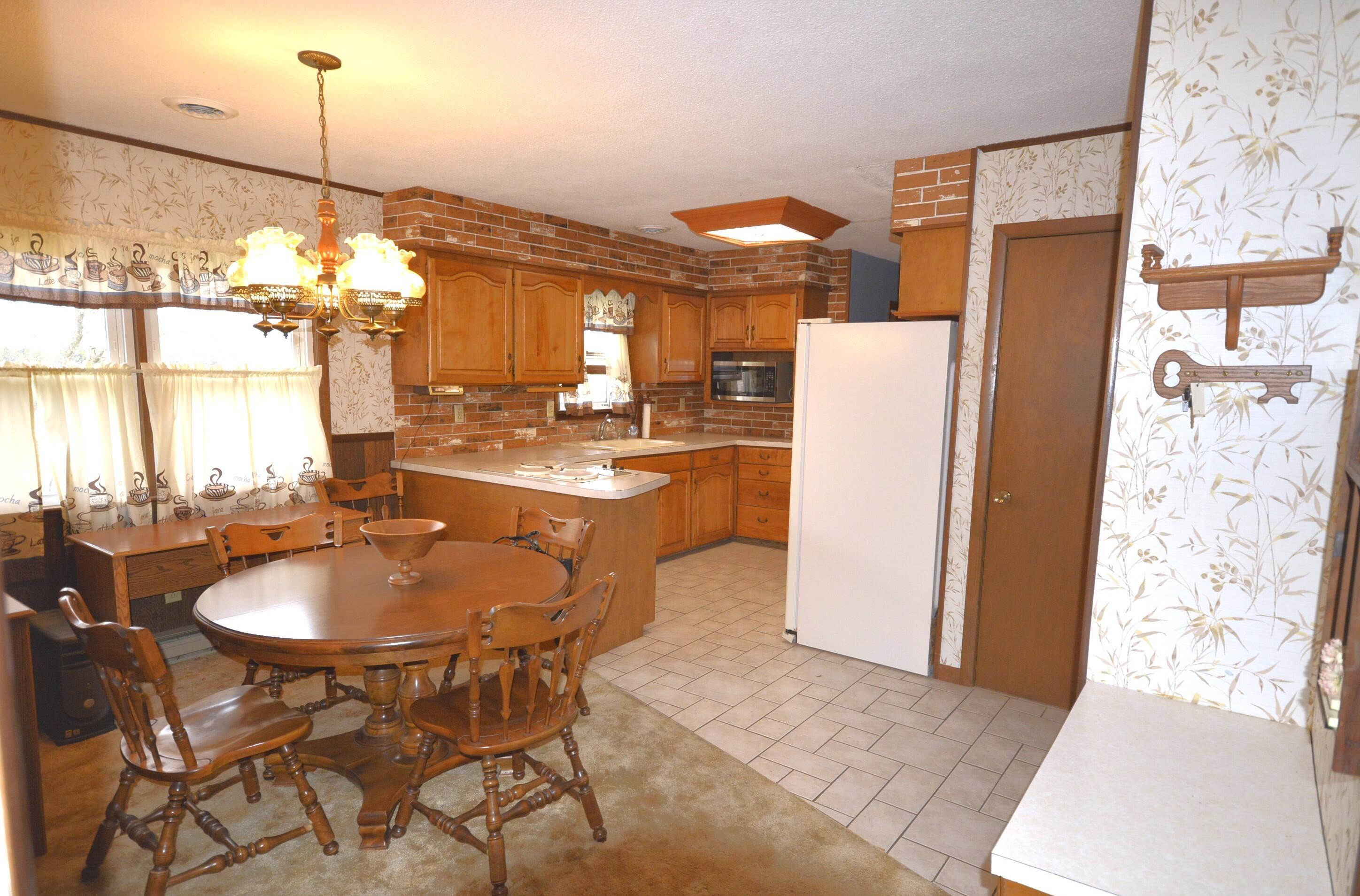 990 Wentz Road Lima, OH 45807 - Photo 11 of 25 Gallery Image 11
