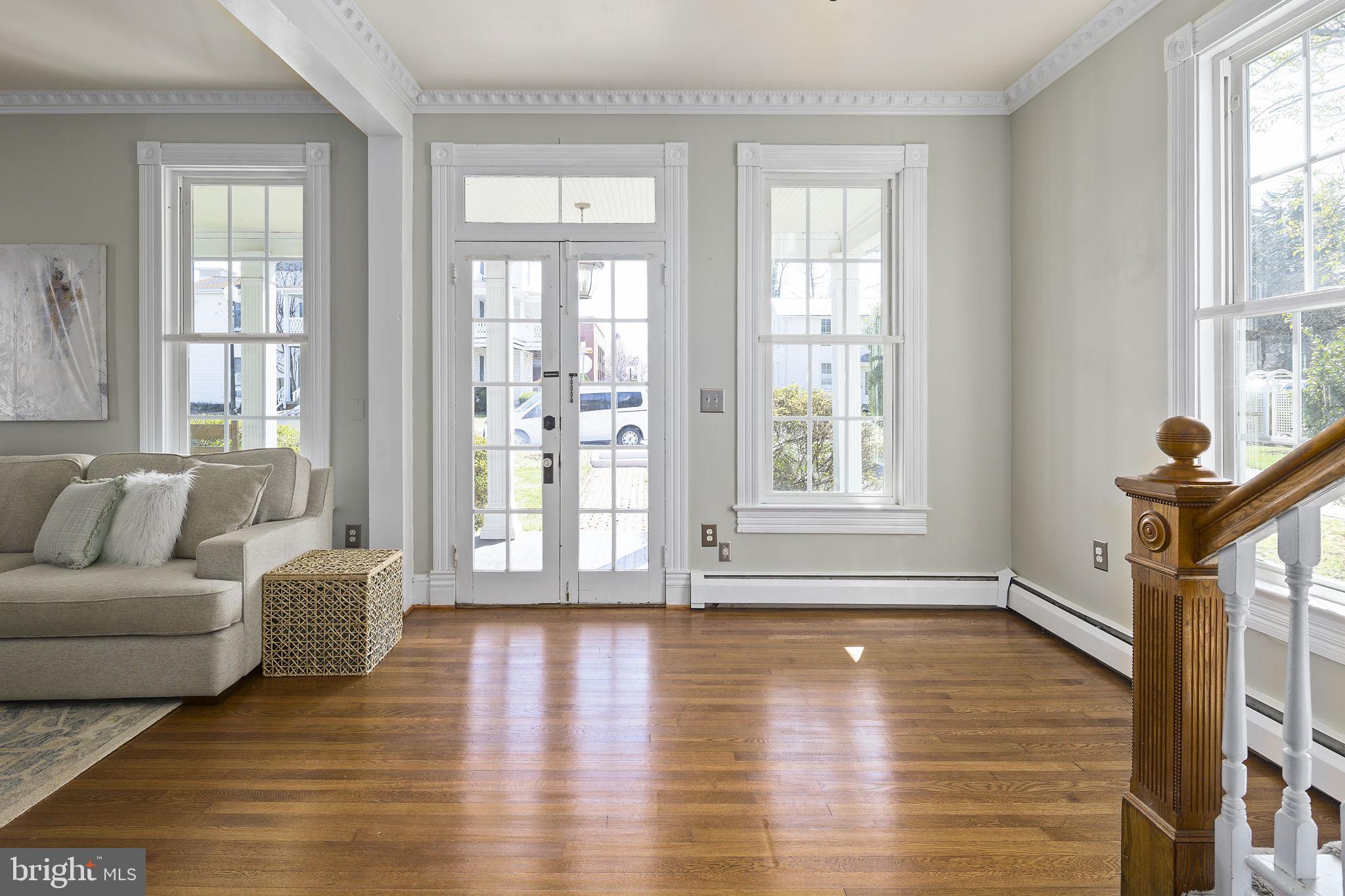 9012 Quarry Street Manassas, VA 20110 - Photo 4 of 33 Gallery Image 4