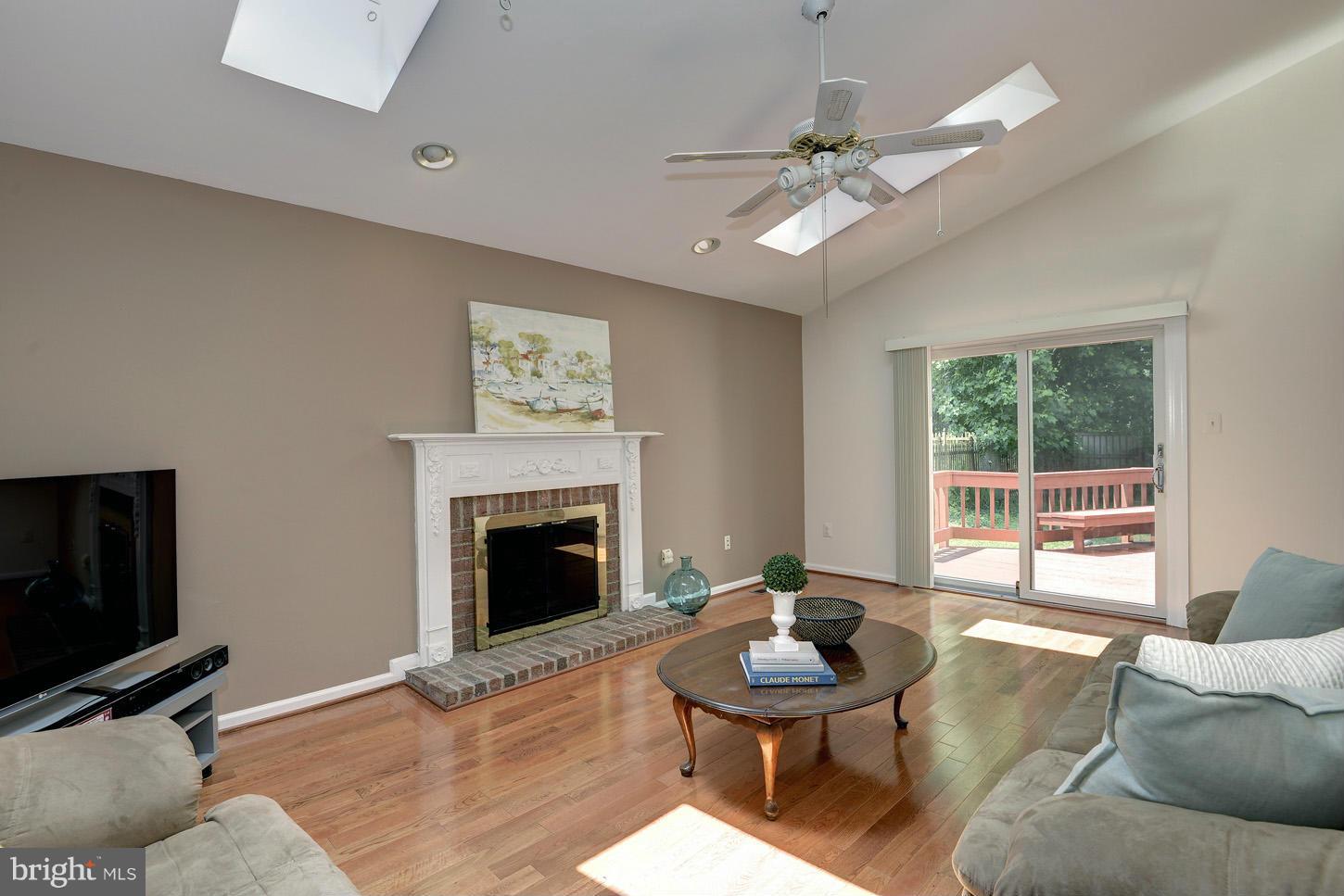 1852 Middlebridge Drive Silver Spring, MD 20906 - Photo 8 of 24 Family Room