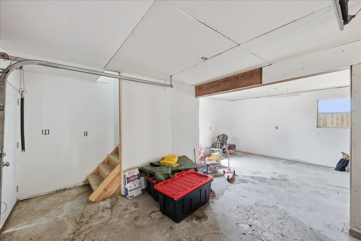 8722 Holmes Road Nederland, TX 77627 - Photo 31 of 38 Gallery Image 31