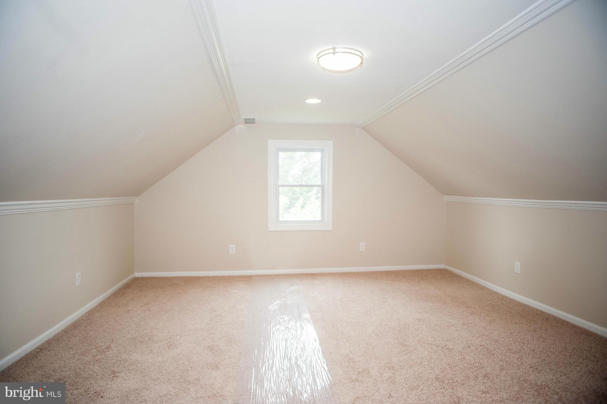 8705 Emge Road Baltimore, MD 21234 - Photo 22 of 30 Bedroom (Master)