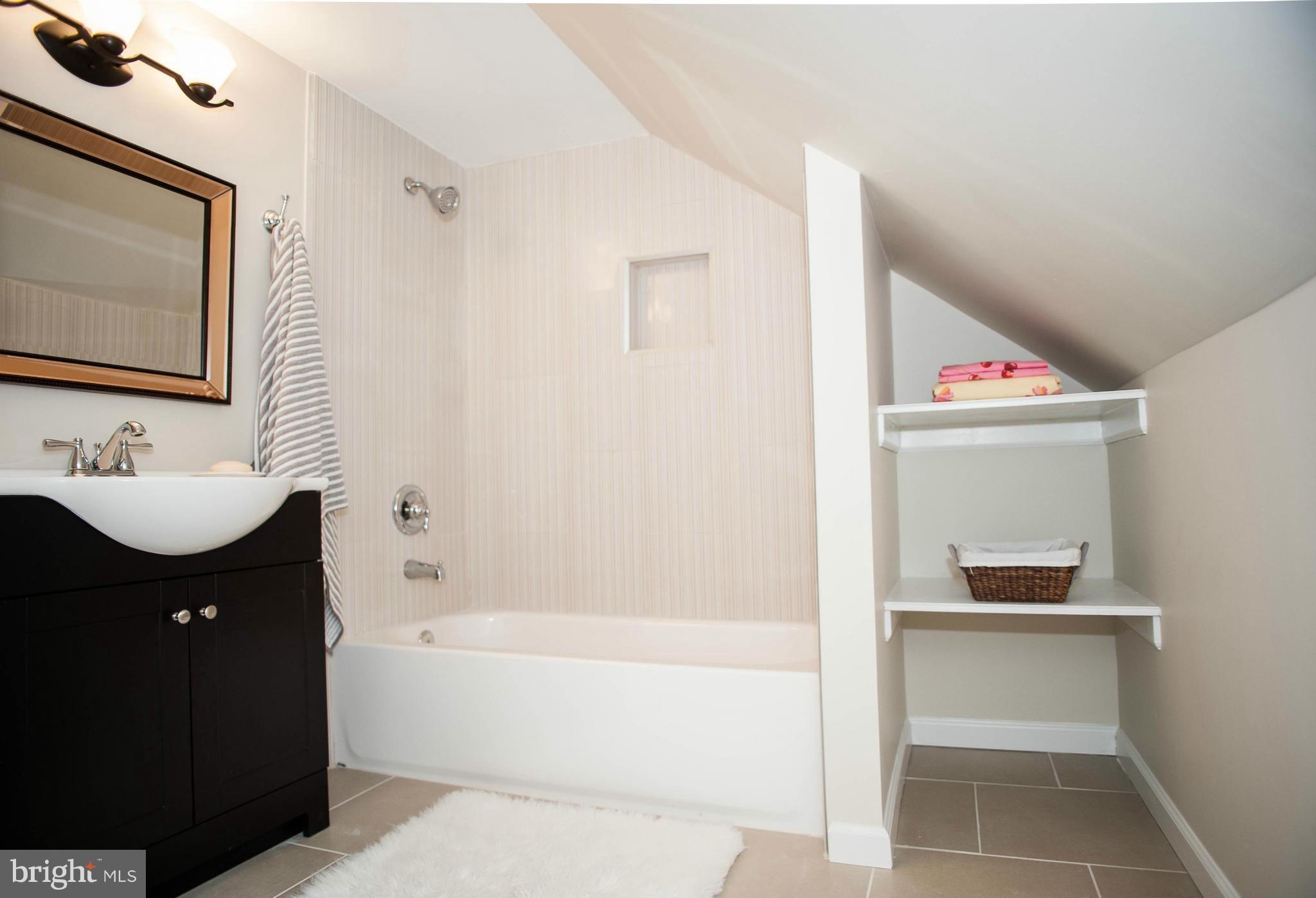 8705 Emge Road Baltimore, MD 21234 - Photo 23 of 30 Bath (Master)