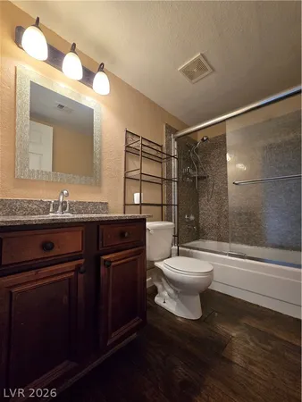 $1,095 | 5224 River Glen Drive, Unit 445, Las Vegas, NV 89103