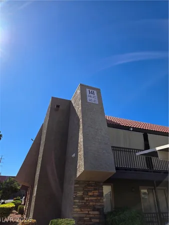 $1,095 | 5224 River Glen Drive, Unit 445, Las Vegas, NV 89103