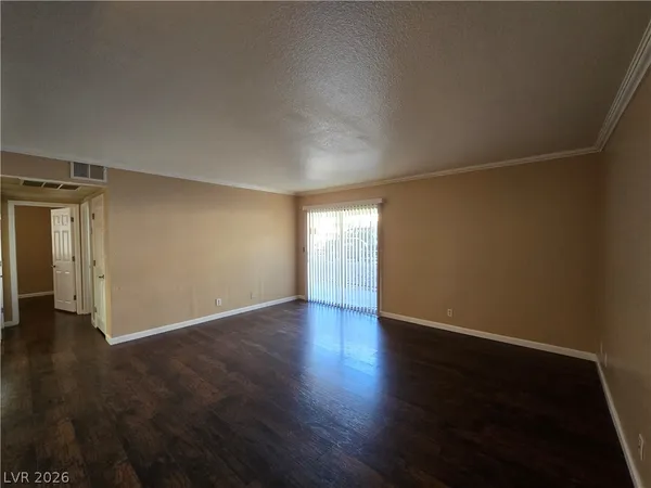 $1,095 | 5224 River Glen Drive, Unit 445, Las Vegas, NV 89103