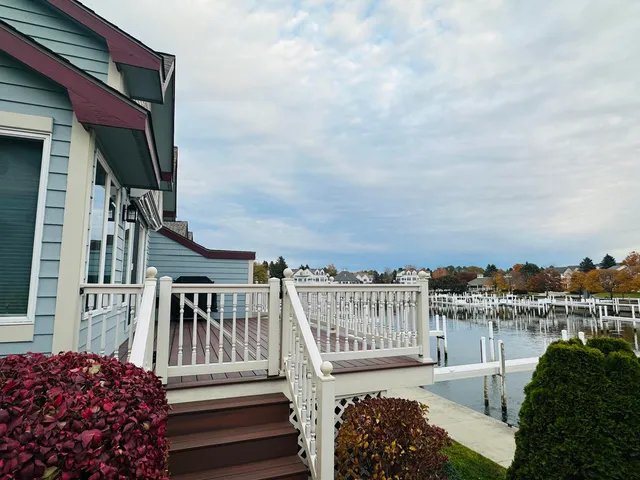 $560,000 | 279 North Lakeshore Drive, Manistee, MI 49660