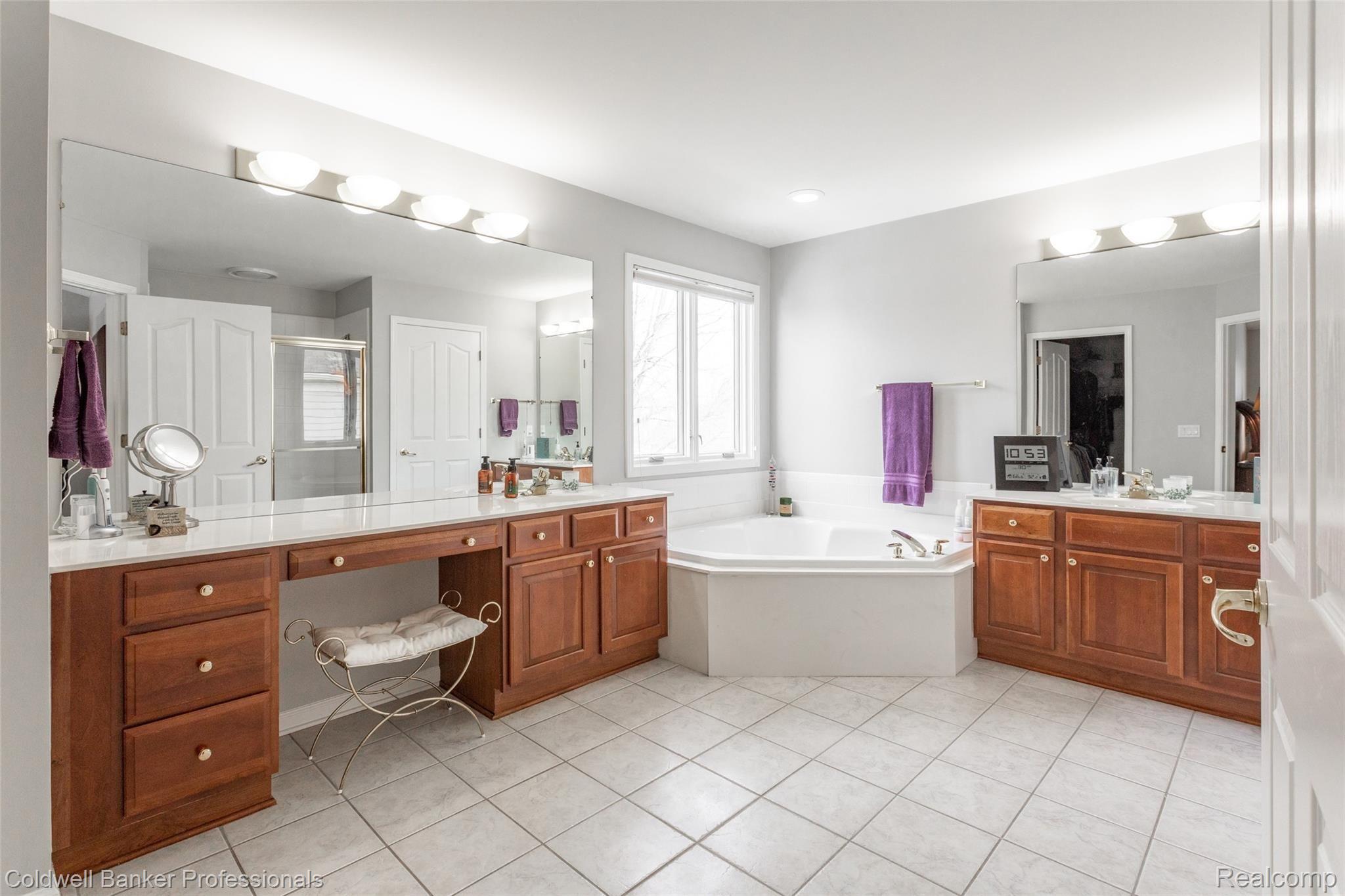 17137 Orchard Ridge Road Northville, MI 48168 - Photo 27 of 59 244A1570.jpg