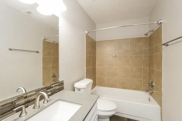 $1,835 | 15118 Loma Paseo Drive, Houston, TX 77083