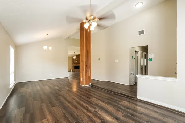 $1,925 | 15118 Loma Paseo Drive, Houston, TX 77083