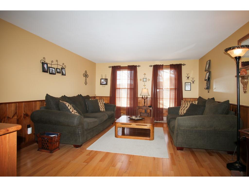 36 Russell Road Tunbridge, VT 05077 - Photo 4 of 23